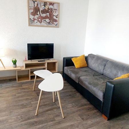 Le Montauriol - Logement Avec Terrasse - Piscine -Tennis - Place De Parking Privee Apartment Montauban Bagian luar foto